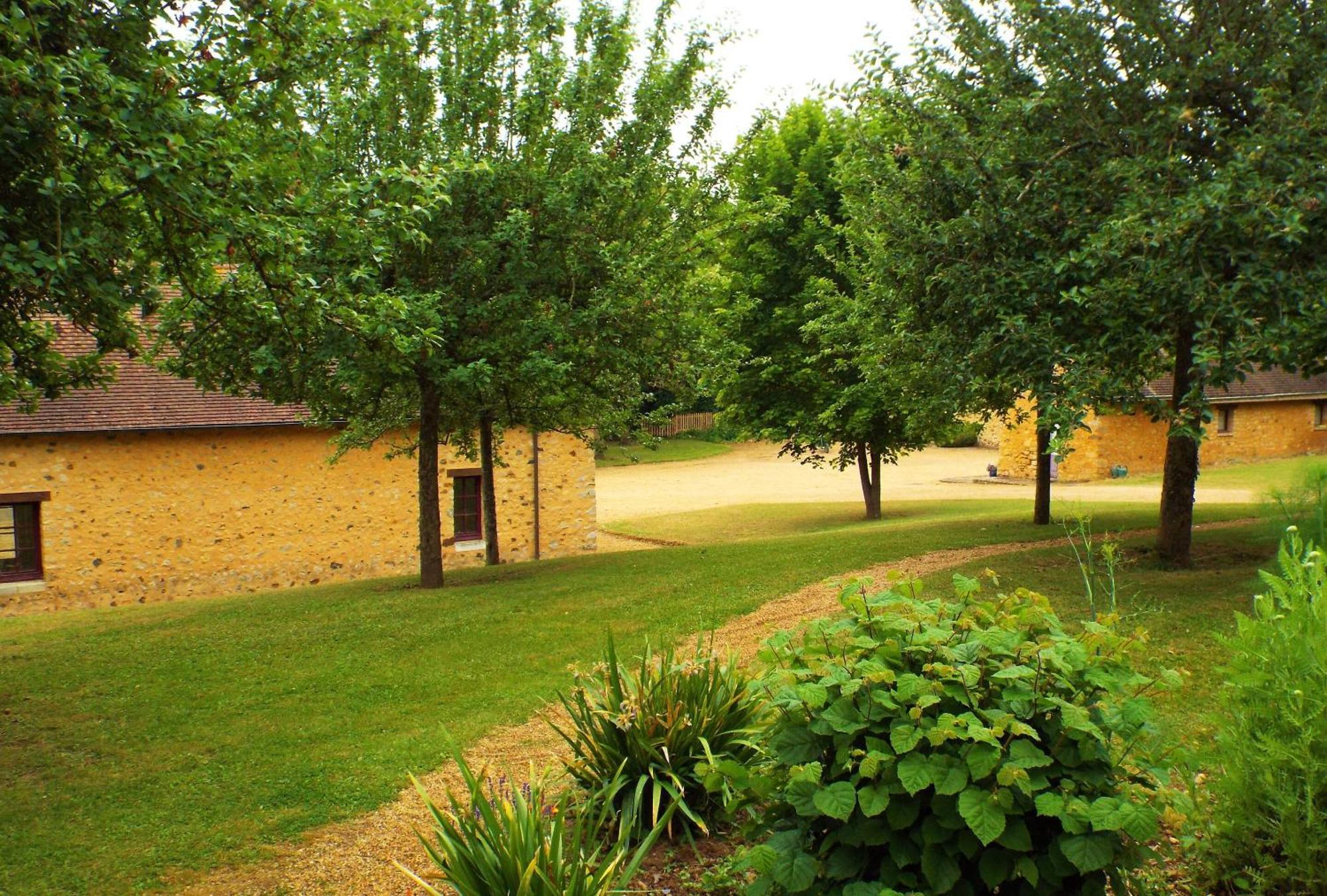 Paulanosa Gite Asnieres-sur-Vegre ภายนอก รูปภาพ